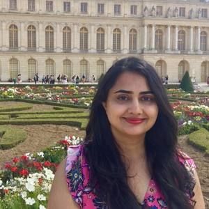 Meet your Posher, Leena